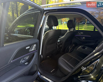 Мерседес ГЛЕ-Класс 2022 в Киеве на Automoto.ua Черный Мерседес ГЛЕ-Класс, объемом двигателя 2.93 л и пробегом 78 тыс. км за 80000 $, фото 24 на Automoto.ua