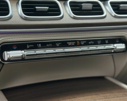 Черный Мерседес ГЛЕ-Класс, объемом двигателя 2 л и пробегом 65 тыс. км за 72800 $, фото 18 на Automoto.ua