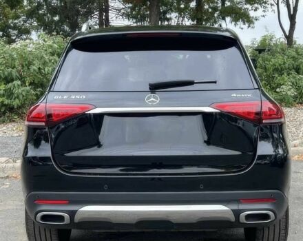 Черный Мерседес ГЛЕ-Класс, объемом двигателя 2 л и пробегом 27 тыс. км за 67000 $, фото 4 на Automoto.ua