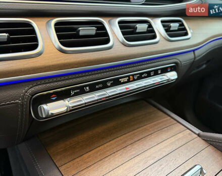 Черный Мерседес ГЛЕ-Класс, объемом двигателя 1.99 л и пробегом 32 тыс. км за 78999 $, фото 43 на Automoto.ua