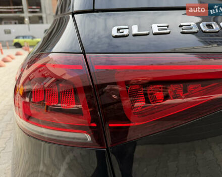 Черный Мерседес ГЛЕ-Класс, объемом двигателя 1.99 л и пробегом 48 тыс. км за 77500 $, фото 35 на Automoto.ua