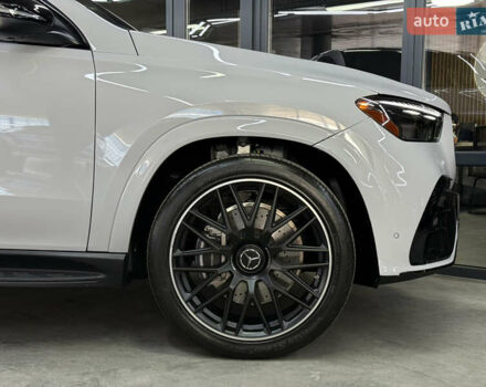 Мерседес ГЛЕ-Класс 2025 в Одессе на Automoto.ua Черный Мерседес ГЛЕ-Класс, объемом двигателя 3 л и пробегом 1 тыс. км за 130000 $, фото 4 на Automoto.ua