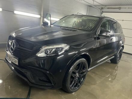 Мерседес ГЛЕ-Клас 2015 у Чернігові на Automoto.ua Чорний Мерседес ГЛЕ-Клас, об'ємом двигуна 2.1 л та пробігом 260 тис. км за 29900 $, фото 1 на Automoto.ua