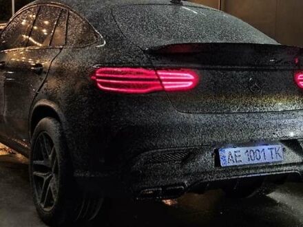Мерседес ГЛЕ-Класс 2015 в Днепре (Днепропетровске) на Automoto.ua Черный Мерседес ГЛЕ-Класс, объемом двигателя 3 л и пробегом 178 тыс. км за 42900 $, фото 1 на Automoto.ua