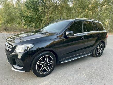 Мерседес ГЛЕ-Класс 2016 в Киеве на Automoto.ua Черный Мерседес ГЛЕ-Класс, объемом двигателя 2.1 л и пробегом 132 тыс. км за 33500 $, фото 1 на Automoto.ua