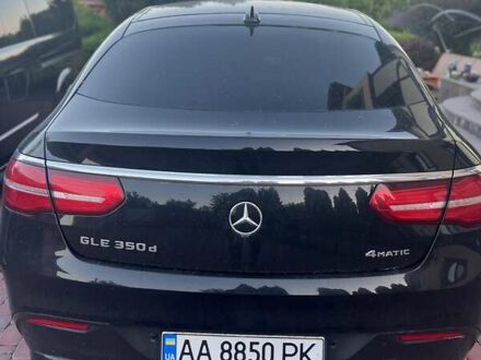 Мерседес ГЛЕ-Класс 2016 в Киеве на Automoto.ua Черный Мерседес ГЛЕ-Класс, объемом двигателя 2.99 л и пробегом 200 тыс. км за 50000 $, фото 1 на Automoto.ua