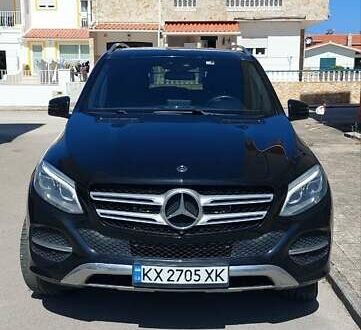 Мерседес ГЛЕ-Класс 2017 в Харькове на Automoto.ua Черный Мерседес ГЛЕ-Класс, объемом двигателя 2.14 л и пробегом 152 тыс. км за 32000 $, фото 1 на Automoto.ua
