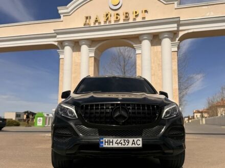 Черный Мерседес ГЛЕ-Класс, объемом двигателя 0 л и пробегом 196 тыс. км за 29900 $, фото 1 на Automoto.ua
