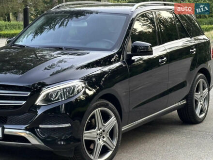Мерседес ГЛЕ-Класс 2018 в Харькове на Automoto.ua Черный Мерседес ГЛЕ-Класс, объемом двигателя 2.2 л и пробегом 136 тыс. км за 43000 $, фото 1 на Automoto.ua
