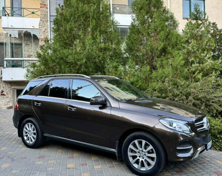 Коричневый Мерседес ГЛЕ-Класс, объемом двигателя 2.14 л и пробегом 150 тыс. км за 28000 $, фото 1 на Automoto.ua