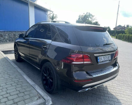 Мерседес ГЛЕ-Класс 2015 в Хмельницком на Automoto.ua Коричневый Мерседес ГЛЕ-Класс, объемом двигателя 2.2 л и пробегом 250 тыс. км за 31000 $, фото 3 на Automoto.ua