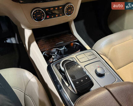 Коричневый Мерседес ГЛЕ-Класс, объемом двигателя 3 л и пробегом 153 тыс. км за 30999 $, фото 2 на Automoto.ua