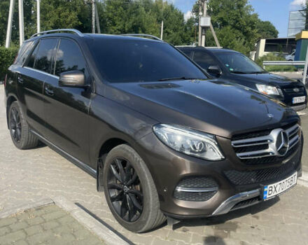 Мерседес ГЛЕ-Класс 2015 в Хмельницком на Automoto.ua Коричневый Мерседес ГЛЕ-Класс, объемом двигателя 2.2 л и пробегом 250 тыс. км за 31000 $, фото 6 на Automoto.ua