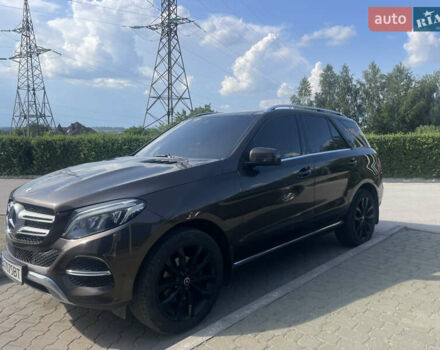 Мерседес ГЛЕ-Класс 2015 в Хмельницком на Automoto.ua Коричневый Мерседес ГЛЕ-Класс, объемом двигателя 2.2 л и пробегом 250 тыс. км за 31000 $, фото 2 на Automoto.ua