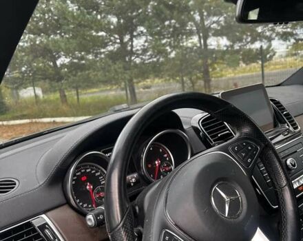 Коричневый Мерседес ГЛЕ-Класс, объемом двигателя 2.99 л и пробегом 170 тыс. км за 31500 $, фото 3 на Automoto.ua