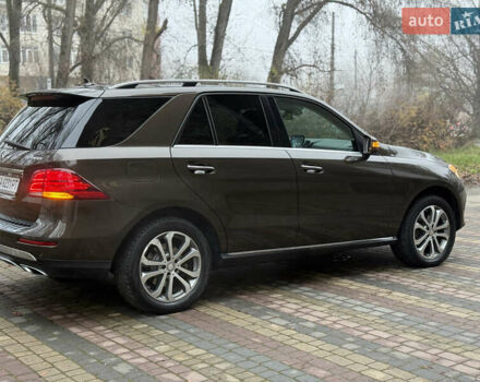 Коричневый Мерседес ГЛЕ-Класс, объемом двигателя 2.99 л и пробегом 235 тыс. км за 29000 $, фото 12 на Automoto.ua