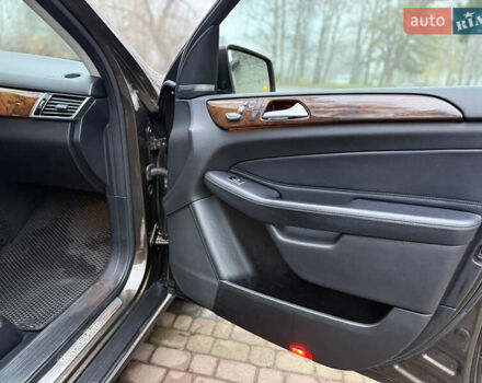 Коричневый Мерседес ГЛЕ-Класс, объемом двигателя 2.99 л и пробегом 235 тыс. км за 29000 $, фото 16 на Automoto.ua