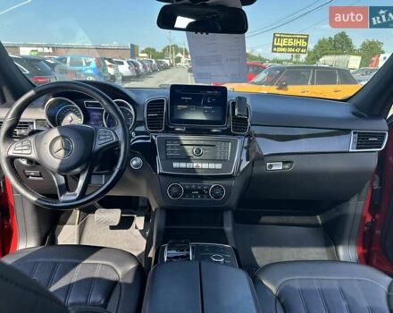 Красный Мерседес ГЛЕ-Класс, объемом двигателя 2.99 л и пробегом 214 тыс. км за 31000 $, фото 6 на Automoto.ua