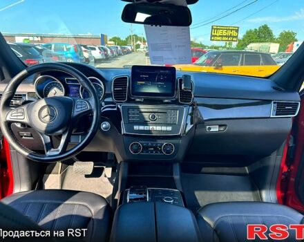 Красный Мерседес ГЛЕ-Класс, объемом двигателя 3 л и пробегом 215 тыс. км за 36000 $, фото 2 на Automoto.ua