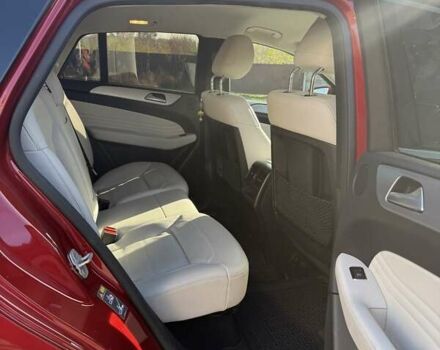 Красный Мерседес ГЛЕ-Класс, объемом двигателя 2.99 л и пробегом 176 тыс. км за 38300 $, фото 11 на Automoto.ua