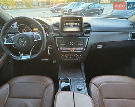 Красный Мерседес ГЛЕ-Класс, объемом двигателя 3 л и пробегом 39 тыс. км за 49000 $, фото 41 на Automoto.ua