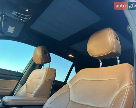 Красный Мерседес ГЛЕ-Класс, объемом двигателя 3 л и пробегом 39 тыс. км за 49000 $, фото 20 на Automoto.ua