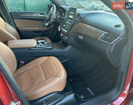 Красный Мерседес ГЛЕ-Класс, объемом двигателя 3 л и пробегом 39 тыс. км за 49000 $, фото 33 на Automoto.ua