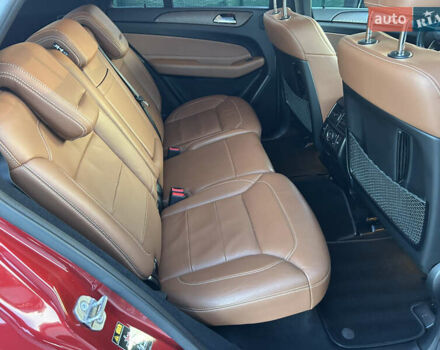 Красный Мерседес ГЛЕ-Класс, объемом двигателя 3 л и пробегом 39 тыс. км за 49000 $, фото 38 на Automoto.ua