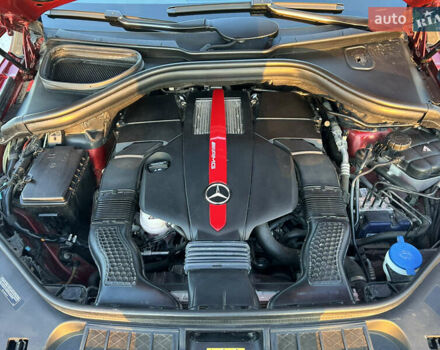 Красный Мерседес ГЛЕ-Класс, объемом двигателя 3 л и пробегом 39 тыс. км за 49000 $, фото 44 на Automoto.ua