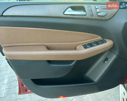 Красный Мерседес ГЛЕ-Класс, объемом двигателя 3 л и пробегом 39 тыс. км за 49000 $, фото 17 на Automoto.ua