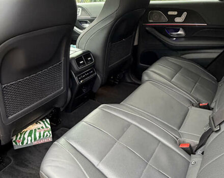 Мерседес ГЛЕ-Класс 2019 в Киеве на Automoto.ua Красный Мерседес ГЛЕ-Класс, объемом двигателя 2.93 л и пробегом 138 тыс. км за 58000 $, фото 5 на Automoto.ua