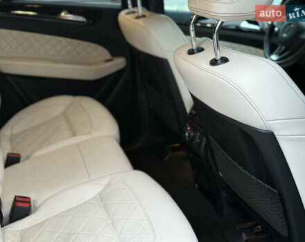 Красный Мерседес ГЛЕ-Класс, объемом двигателя 3 л и пробегом 96 тыс. км за 43500 $, фото 43 на Automoto.ua