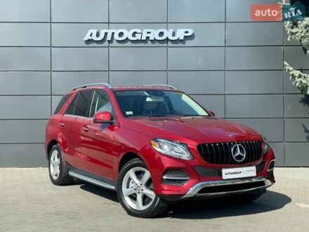 Красный Мерседес ГЛЕ-Класс, объемом двигателя 3.5 л и пробегом 100 тыс. км за 27900 $, фото 1 на Automoto.ua
