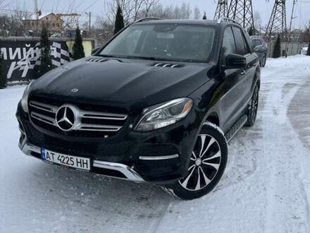 Красный Мерседес ГЛЕ-Класс, объемом двигателя 3 л и пробегом 118 тыс. км за 39000 $, фото 1 на Automoto.ua