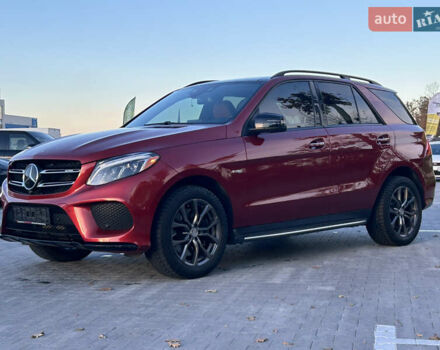 Красный Мерседес ГЛЕ-Класс, объемом двигателя 3 л и пробегом 39 тыс. км за 49000 $, фото 1 на Automoto.ua