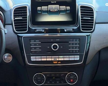 Мерседес ГЛЕ-Класс, объемом двигателя 3 л и пробегом 131 тыс. км за 47000 $, фото 19 на Automoto.ua