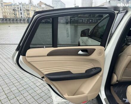 Мерседес ГЛЕ-Класс, объемом двигателя 3 л и пробегом 166 тыс. км за 41900 $, фото 24 на Automoto.ua