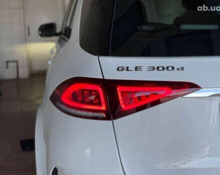 Мерседес ГЛЕ-Класс, объемом двигателя 2 л и пробегом 120 тыс. км за 54299 $, фото 20 на Automoto.ua