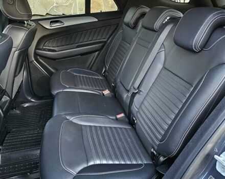 Серый Мерседес ГЛЕ-Класс, объемом двигателя 2.99 л и пробегом 205 тыс. км за 30900 $, фото 40 на Automoto.ua