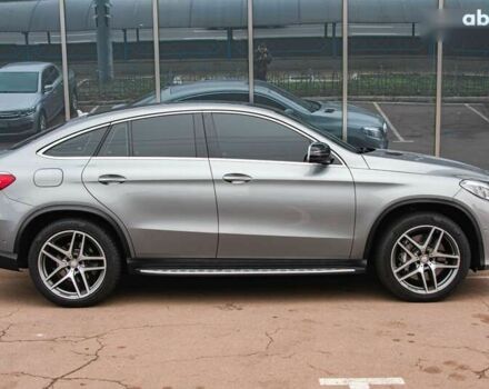 Серый Мерседес ГЛЕ-Класс, объемом двигателя 3 л и пробегом 155 тыс. км за 42999 $, фото 3 на Automoto.ua