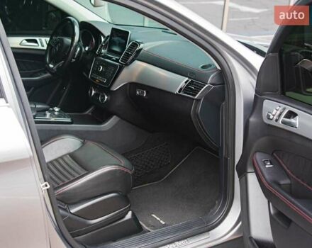 Мерседес ГЛЕ-Класс 2015 в Киеве на Automoto.ua Серый Мерседес ГЛЕ-Класс, объемом двигателя 2.99 л и пробегом 155 тыс. км за 43999 $, фото 29 на Automoto.ua