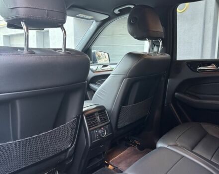 Серый Мерседес ГЛЕ-Класс, объемом двигателя 3 л и пробегом 310 тыс. км за 33000 $, фото 17 на Automoto.ua