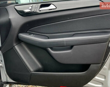 Серый Мерседес ГЛЕ-Класс, объемом двигателя 3.5 л и пробегом 96 тыс. км за 27900 $, фото 24 на Automoto.ua