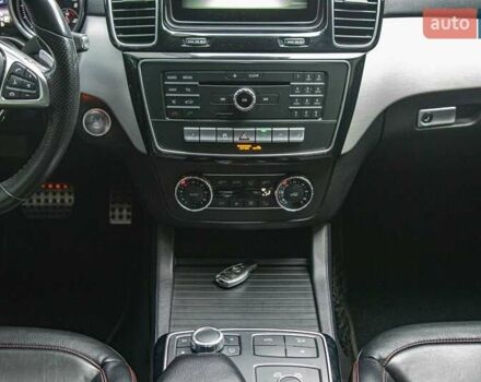 Мерседес ГЛЕ-Класс 2015 в Киеве на Automoto.ua Серый Мерседес ГЛЕ-Класс, объемом двигателя 2.99 л и пробегом 155 тыс. км за 43999 $, фото 23 на Automoto.ua