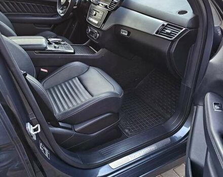 Серый Мерседес ГЛЕ-Класс, объемом двигателя 2.99 л и пробегом 205 тыс. км за 30900 $, фото 50 на Automoto.ua