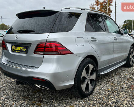 Серый Мерседес ГЛЕ-Класс, объемом двигателя 3.5 л и пробегом 96 тыс. км за 27900 $, фото 3 на Automoto.ua