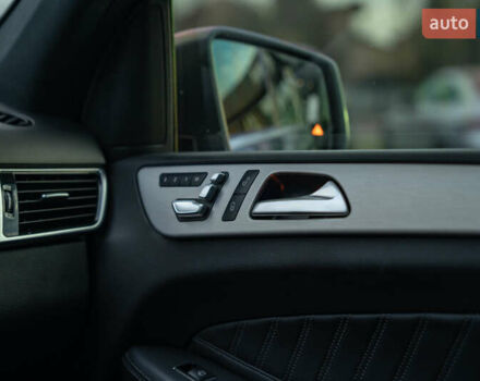 Серый Мерседес ГЛЕ-Класс, объемом двигателя 2.99 л и пробегом 253 тыс. км за 37500 $, фото 40 на Automoto.ua