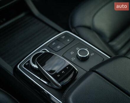 Серый Мерседес ГЛЕ-Класс, объемом двигателя 2.99 л и пробегом 253 тыс. км за 37500 $, фото 36 на Automoto.ua