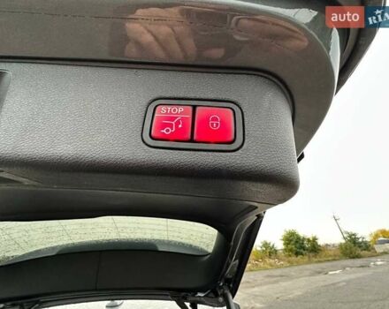 Сірий Мерседес ГЛЕ-Клас, об'ємом двигуна 3.5 л та пробігом 190 тис. км за 25000 $, фото 25 на Automoto.ua