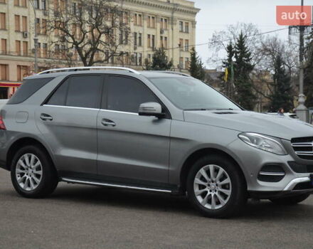 Серый Мерседес ГЛЕ-Класс, объемом двигателя 2.2 л и пробегом 211 тыс. км за 26600 $, фото 27 на Automoto.ua